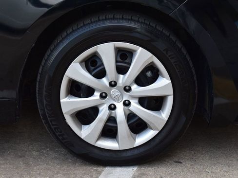 Used 2024 Toyota Corolla LE FWD image 11