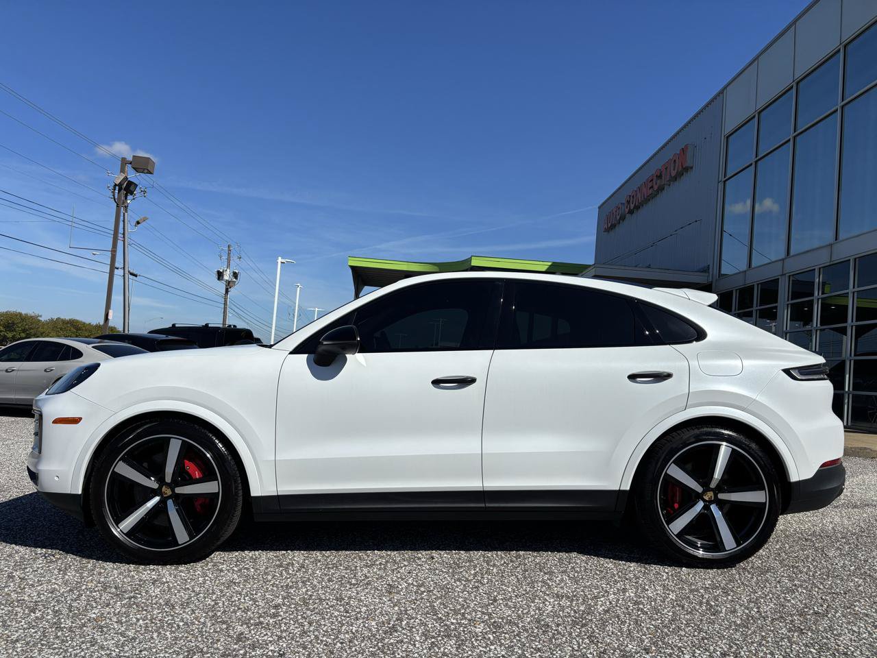 Used 2024 Porsche Cayenne S w/ Premium Package Plus (PP1) AWD/4WD image 3