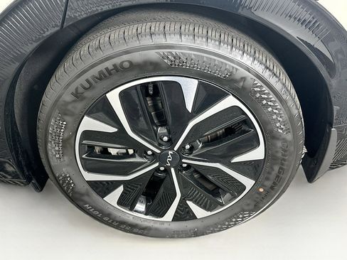 Used 2023 Kia EV6 Wind image 11