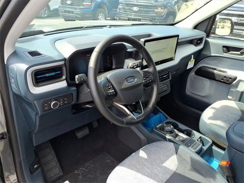 New 2025 Ford Maverick XLT w/ XLT Luxury Package image 7