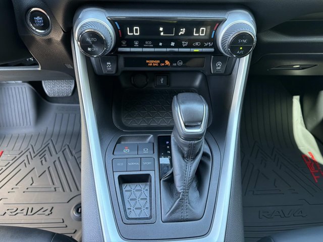 Used 2022 Toyota RAV4 XLE Premium FWD image 30