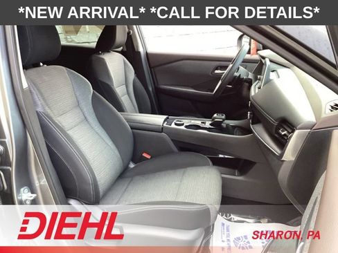 Used 2022 Nissan Rogue SV AWD/4WD image 10