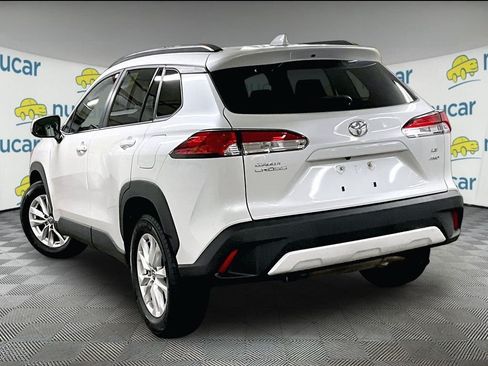 Certified 2023 Toyota Corolla Cross LE AWD/4WD image 4