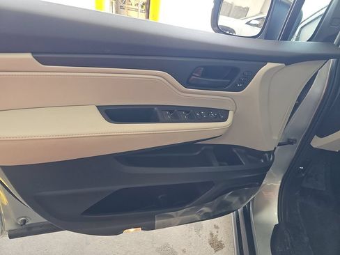 Certified 2026 Honda Odyssey EX-L image 15