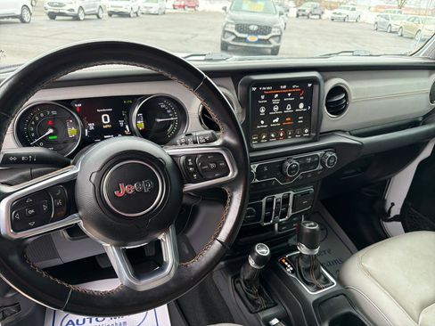 Used 2021 Jeep Wrangler Unlimited Sahara image 22