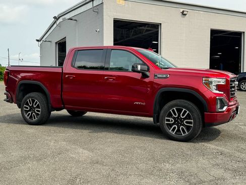 Used 2021 GMC Sierra 1500 AT4 w/ AT4 Preferred Package AWD/4WD image 2