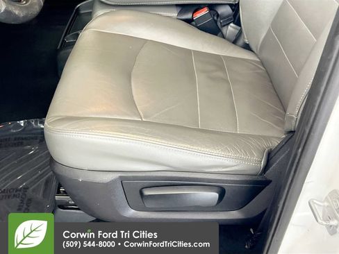 Used 2016 RAM 1500 Classic SLT AWD/4WD image 21