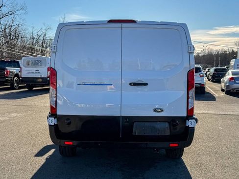 Used 2024 Ford E-Transit Low Roof image 4
