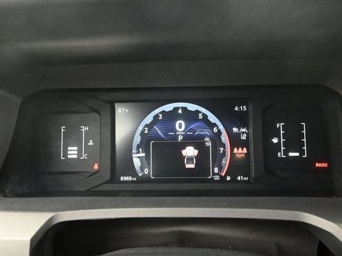 Used 2025 Toyota Tacoma SR5 AWD/4WD image 9
