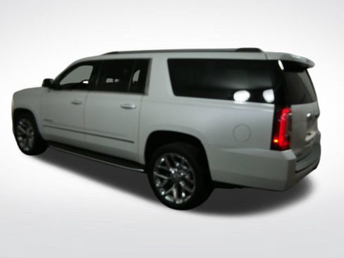 Used 2018 GMC Yukon XL Denali w/ Open Road Package AWD/4WD image 7