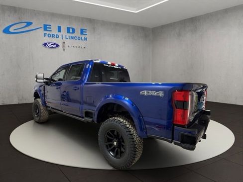 New 2026 Ford F250 Lariat w/ Black Appearance Package AWD/4WD image 7