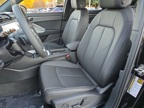 New 2025 Audi Q3 2.0T Premium image 15