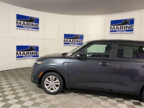 Used 2021 Kia Soul LX FWD image 7