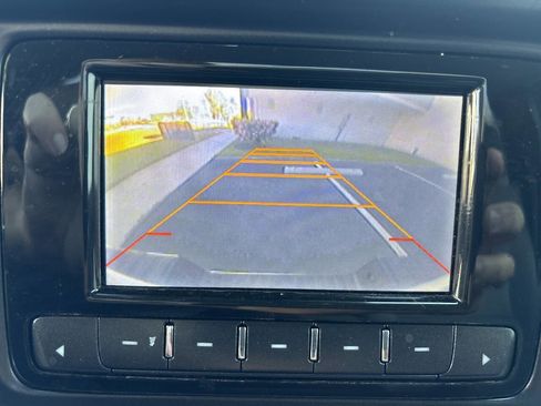 Used 2014 GMC Sierra 1500 SLE w/ Suspension Package, Off-Road image 15