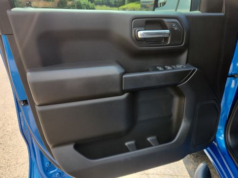 Used 2024 Chevrolet Silverado 1500 Custom w/ Turbomax Blackout Package AWD/4WD image 20