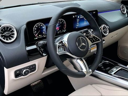 New 2026 Mercedes-Benz GLA 250 4MATIC image 8