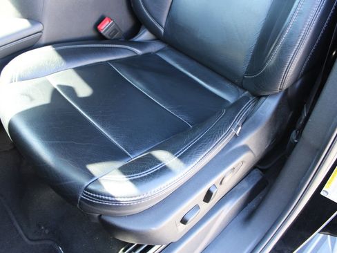 Used 2024 Chevrolet Suburban LS w/ Driver Alert Package RWD image 18