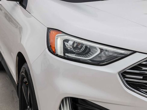 Used 2019 Ford Edge SEL w/ Equipment Group 201A FWD image 4