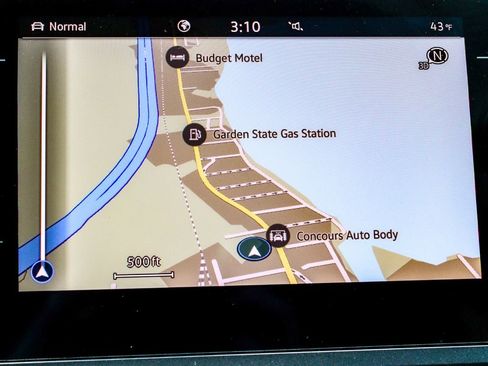 Used 2022 Volkswagen Tiguan SEL R-Line image 20