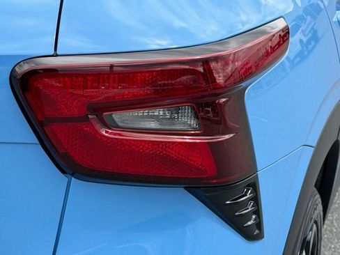 Certified 2024 Chevrolet Trax RS w/ Sunroof Package FWD image 13