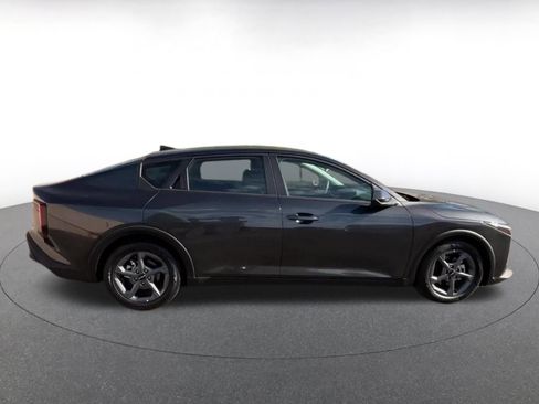 Used 2025 Kia K4 FWD image 16