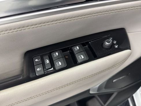 Used 2023 Jeep Wagoneer L Series II image 21