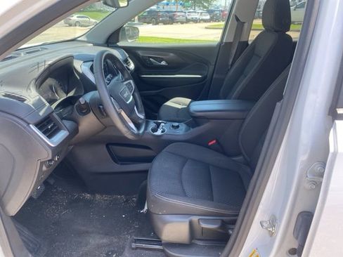 Used 2024 GMC Terrain SLE w/ Elevation Edition FWD image 12