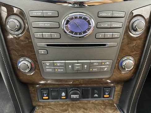 Used 2016 INFINITI QX80 4WD w/ Signature Edition Package image 19
