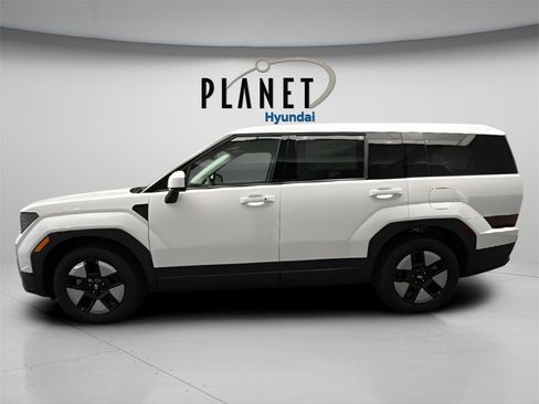 New 2026 Hyundai Santa Fe SE image 2