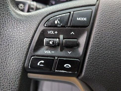 Used 2019 Hyundai Tucson SE image 19