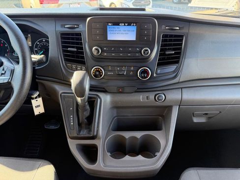 Used 2021 Ford Transit 350 XLT image 27