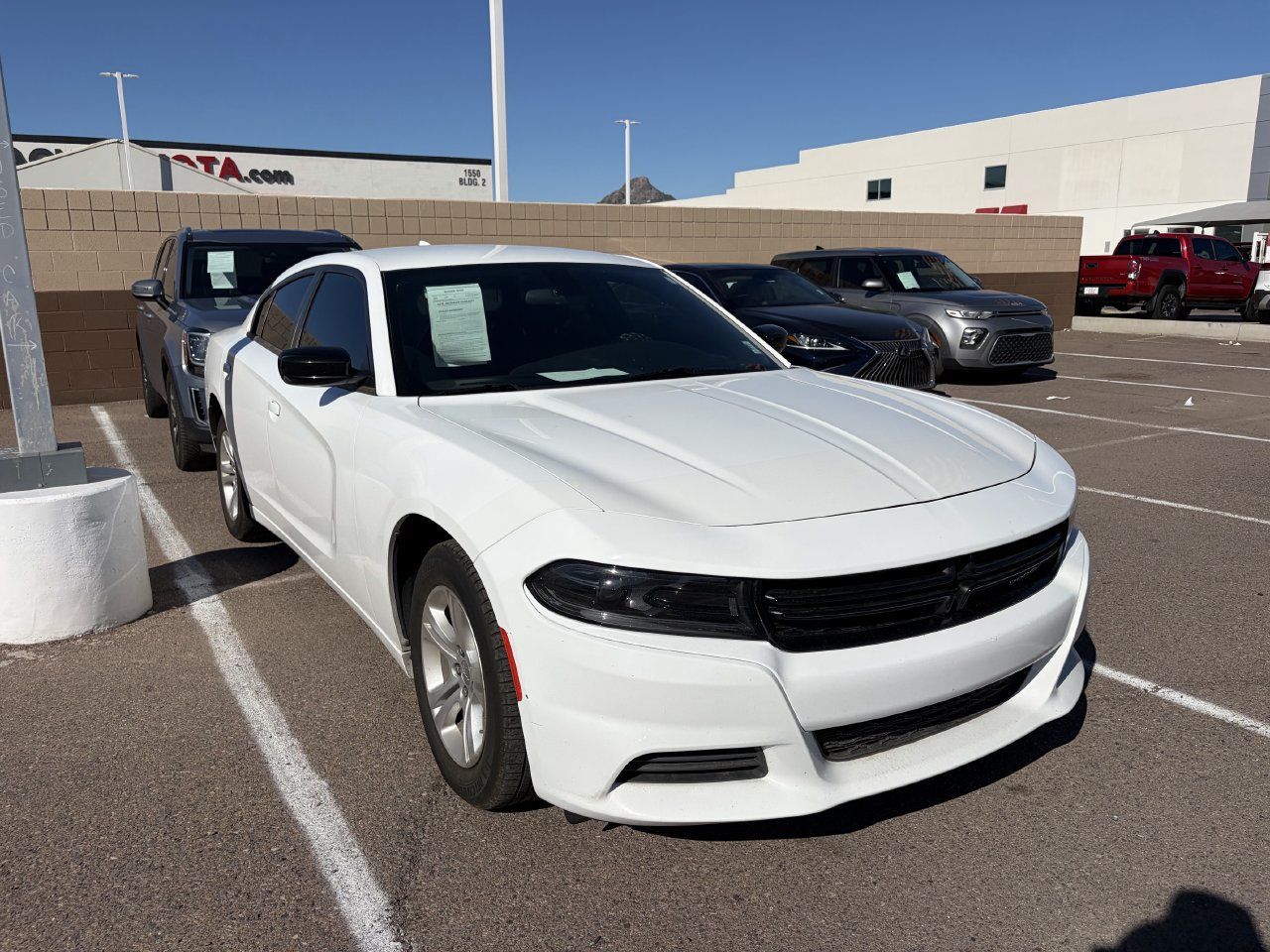 Used 2023 Dodge Charger SXT RWD image 2