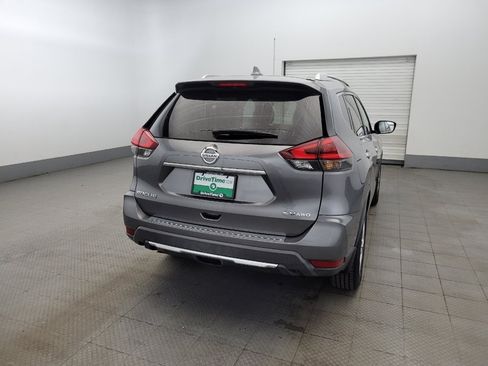 Used 2018 Nissan Rogue SV AWD/4WD image 7
