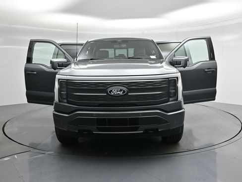 New 2025 Ford F150 Lightning Lariat image 33