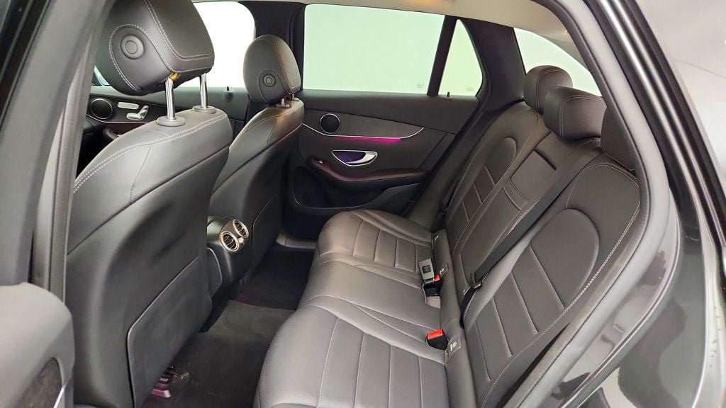 Used 2022 Mercedes-Benz GLC 300 image 19