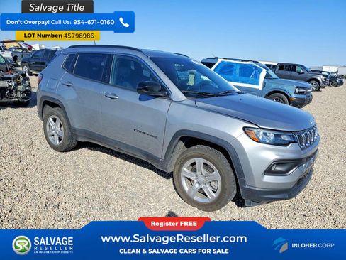 Used 2024 Jeep Compass Latitude AWD/4WD image 5