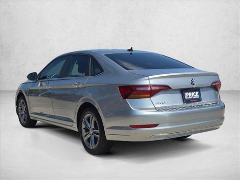 Used 2019 Volkswagen Jetta SEL w/ Cold Weather Package FWD image 8