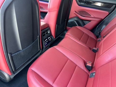 Certified 2025 Porsche Macan 4 Electric AWD/4WD image 13