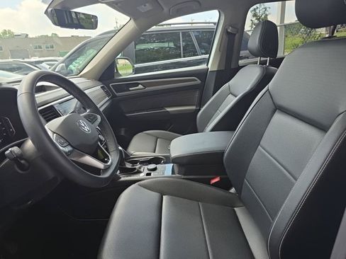 Used 2023 Volkswagen Atlas SEL AWD/4WD image 12