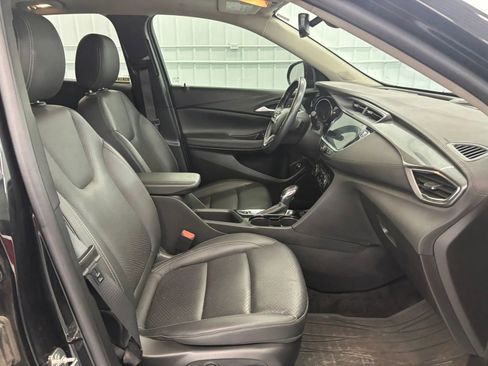 Used 2023 Buick Encore GX Essence w/ Experience Buick Package FWD image 31