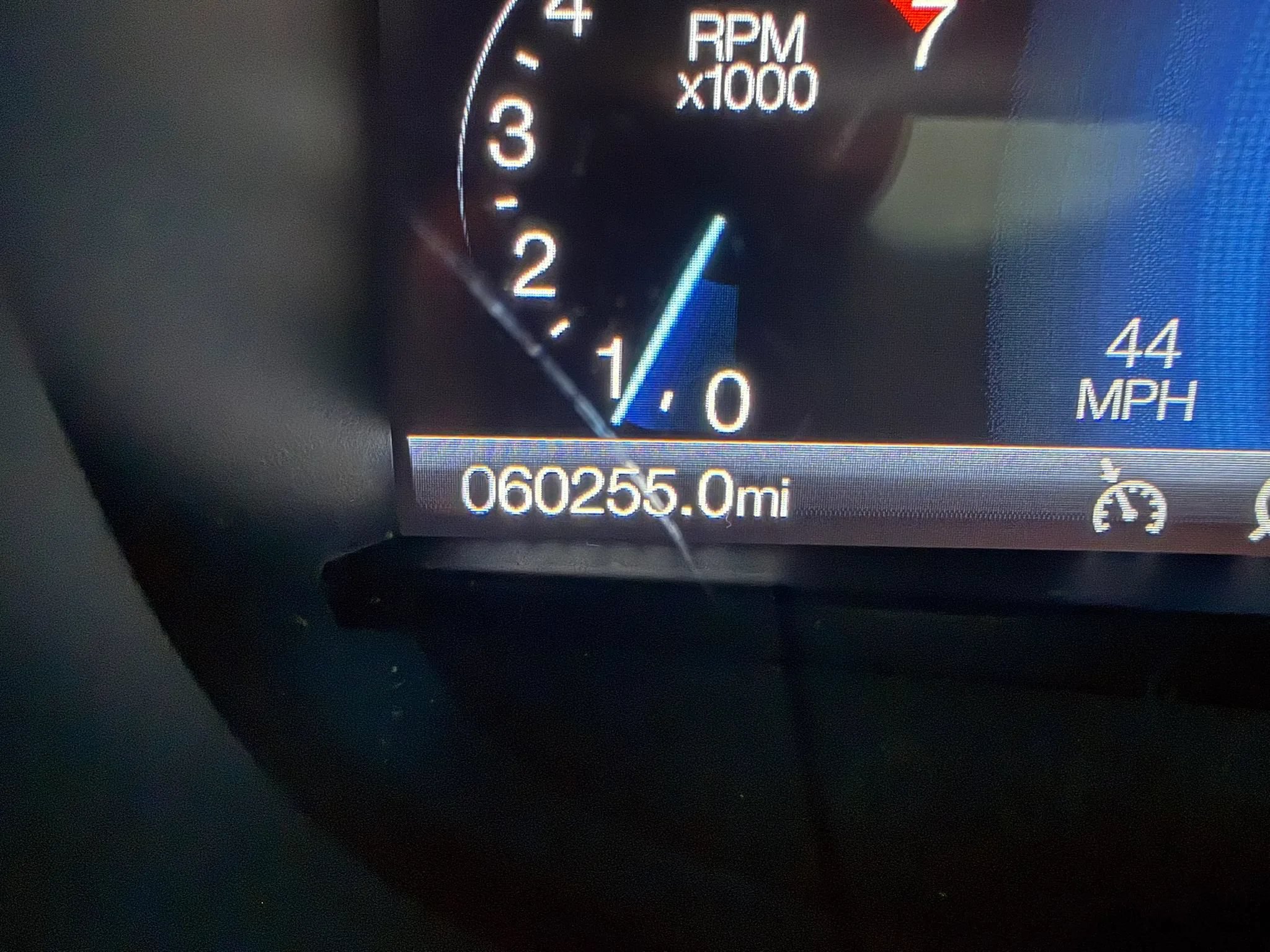 Used 2019 Ford Edge Titanium FWD image 28