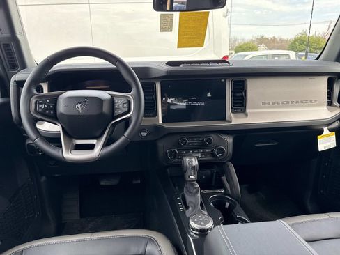 New 2026 Ford Bronco Outer Banks AWD/4WD image 38