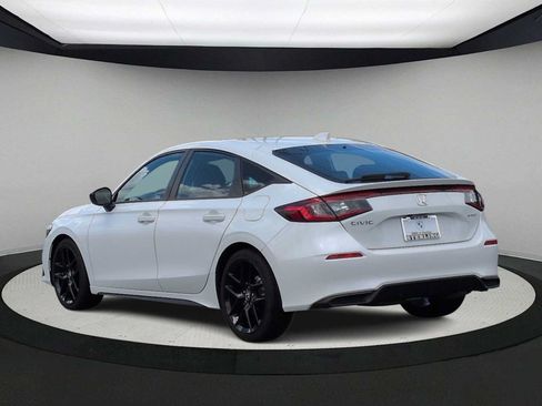 Used 2024 Honda Civic Sport image 6