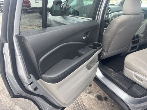 Used 2019 Honda Pilot LX image 21