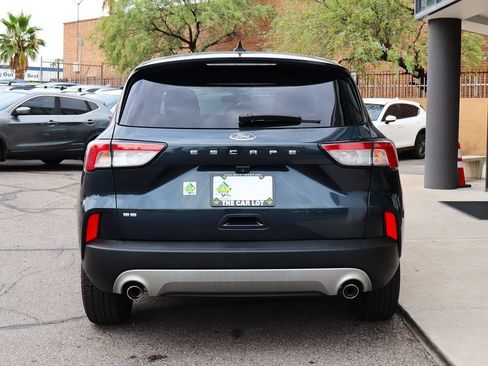 Used 2022 Ford Escape SE w/ Cold Weather Package FWD image 11