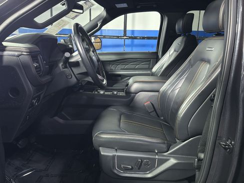 Used 2024 Ford Expedition Max Platinum AWD/4WD image 25