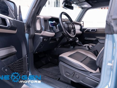 Used 2022 Ford Bronco Wildtrak image 23