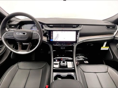 New 2027 Jeep Grand Cherokee Limited AWD/4WD image 5