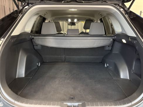 Certified 2025 Toyota RAV4 XLE image 30