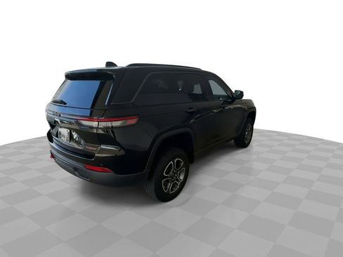 Used 2022 Jeep Grand Cherokee Trailhawk AWD/4WD image 8